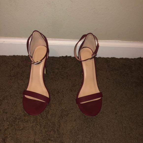 Maroon Heels - Picture 1 of 2